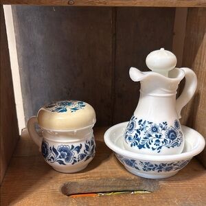 Vintage Avon set
